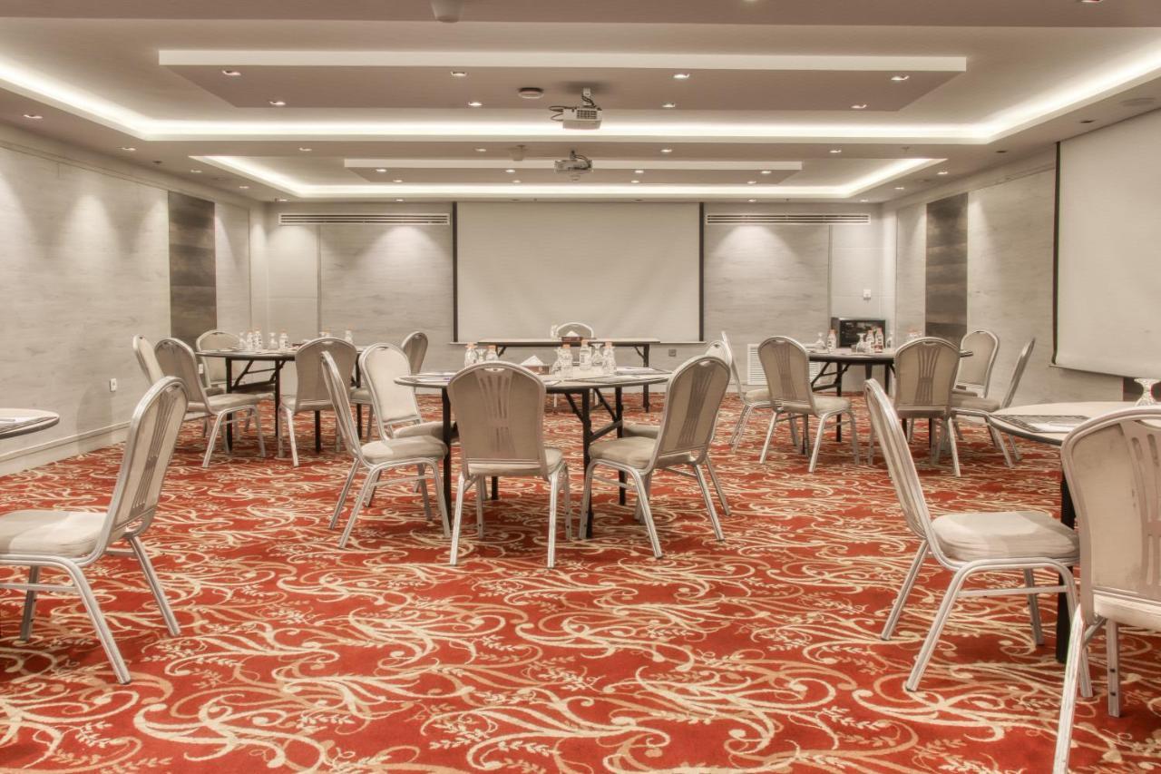 Hotel Geneva 4*