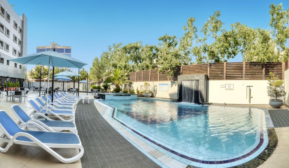 Hotel Geneva 4*